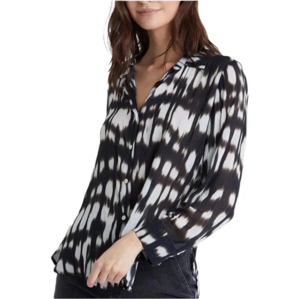 Elegant Monochrome Women's Blouse